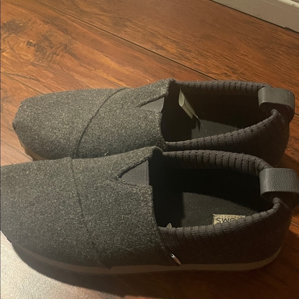 TOMS Skip On Shoes